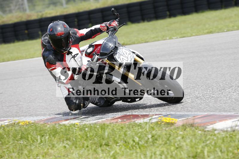 /Archiv-2024/29 12.06.2024 MOTO.CH Track Day ADR/Gruppe gelb/14